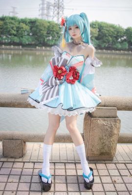 Hatsune Miku MIKU39 @青树Chiri (Fotografia: @alan岚少) (Kugou Mushroom·Firefly Animation Music Carnival) (9P)